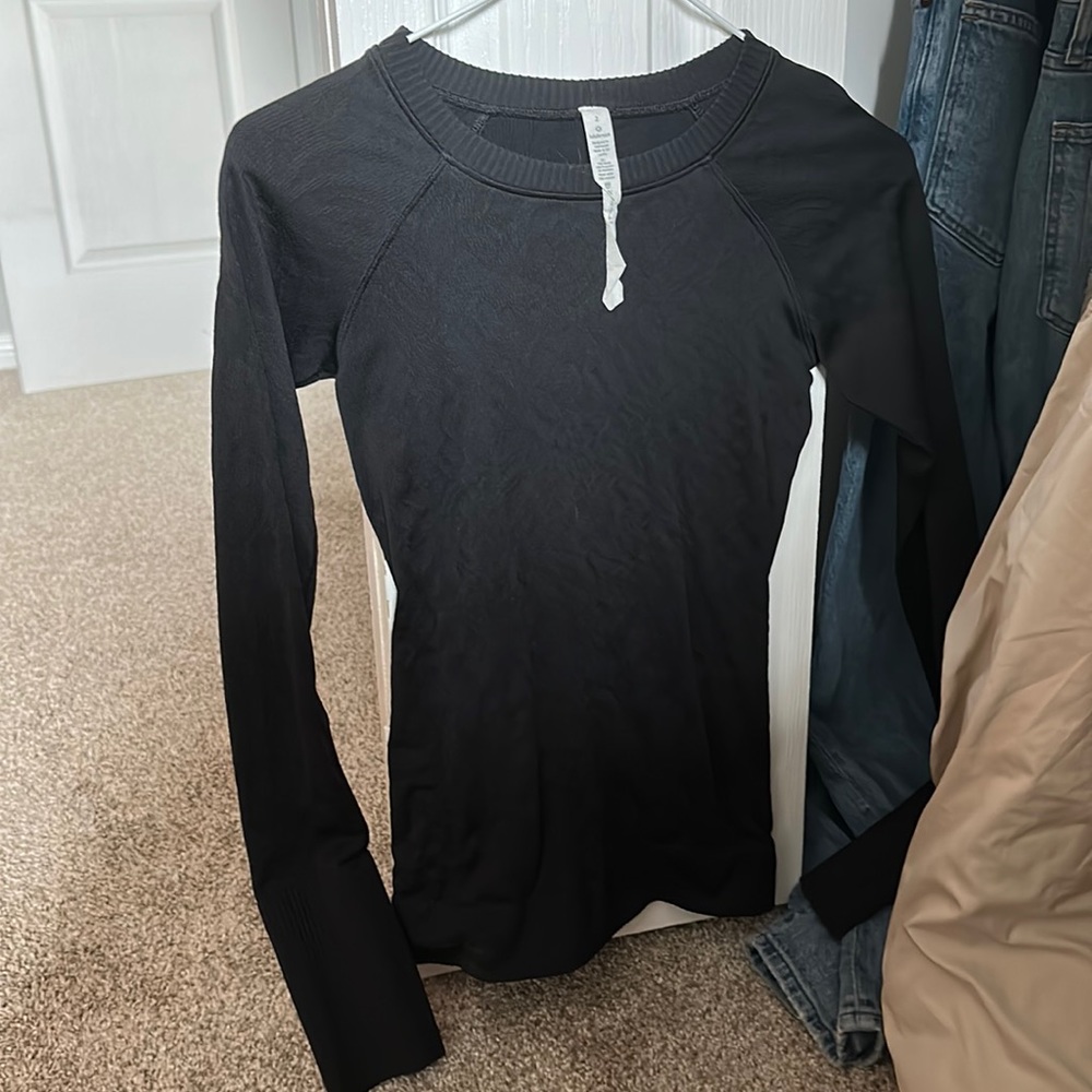 Lululemon Long Sleeve Top